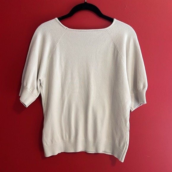 Siani Milano Cream Short Sleeve Sweater w/ Pearl & Floral Embellishments - Picture 4 of 6